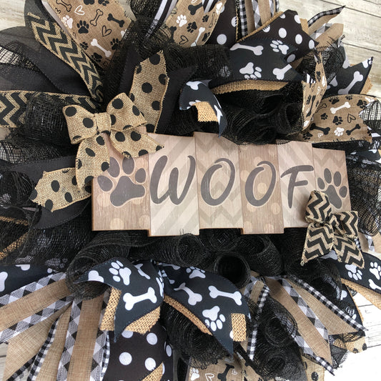 Dog Lovers handmade Door Wreath. Black and tan Woof dog owner decor.