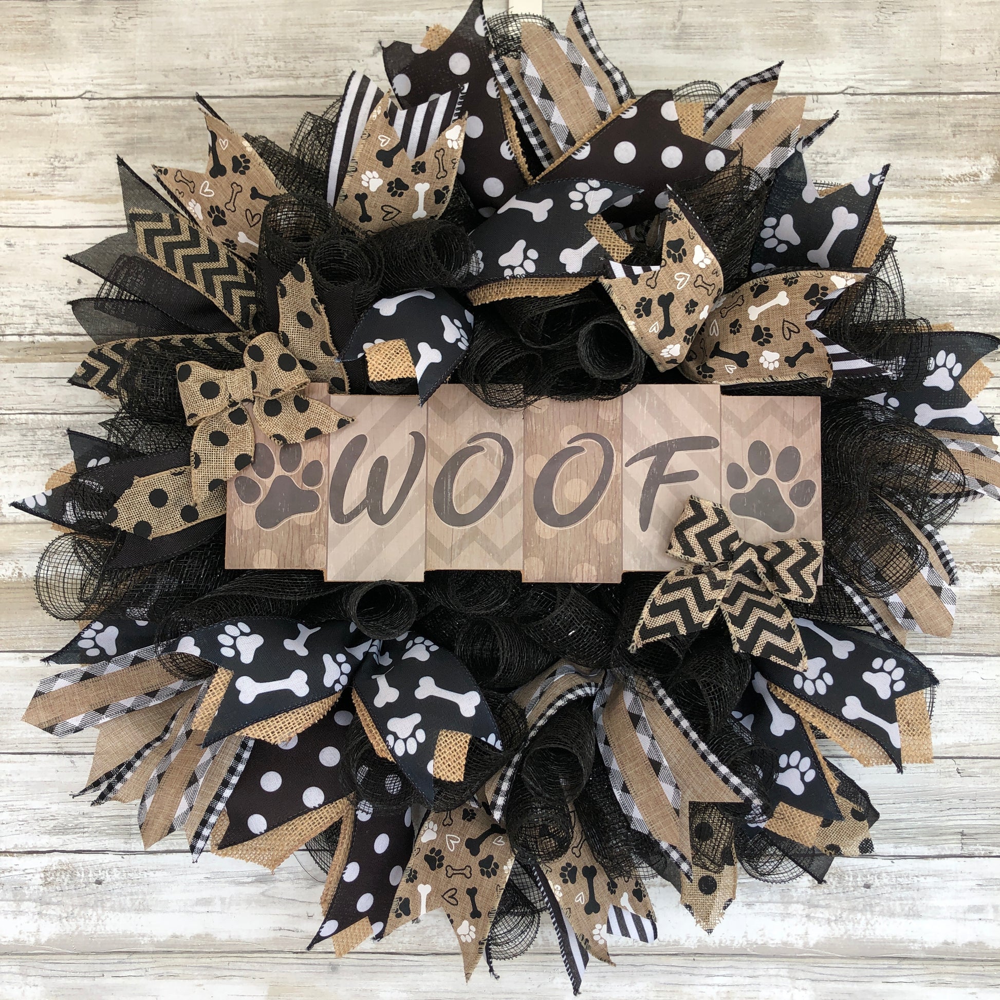 Dog Lovers handmade Door Wreath. Black and tan Woof dog owner decor. 